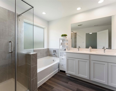 4937 Blue Beetle Ridge Drive - Photo Thumbnail 2