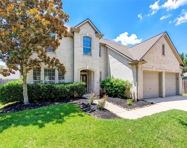 7931 Black Horse Cove - Photo Thumbnail 2