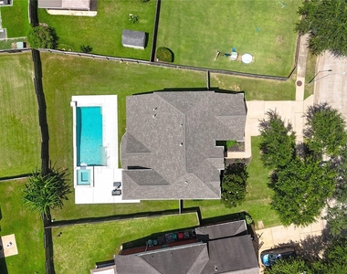 7931 Black Horse Cove - Photo Thumbnail 22
