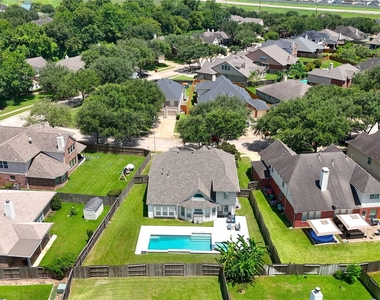 7931 Black Horse Cove - Photo Thumbnail 24