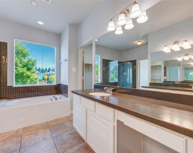 7931 Black Horse Cove - Photo Thumbnail 13