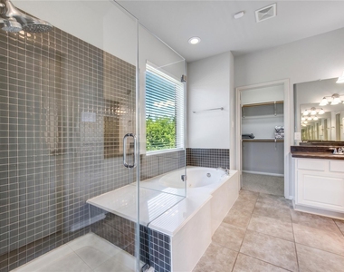 7931 Black Horse Cove - Photo Thumbnail 11