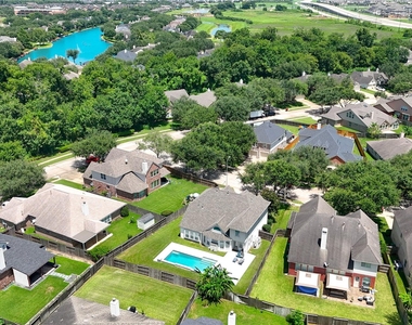 7931 Black Horse Cove - Photo Thumbnail 23