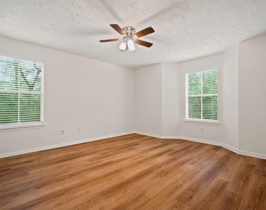 8051 Bay Branch Dr - Photo Thumbnail 10