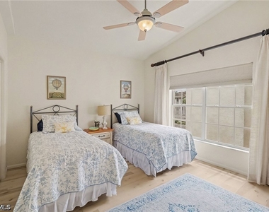 6045 Chardonnay Lane - Photo Thumbnail 13