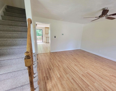 286 Winding Pond - Photo Thumbnail 5