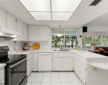 751 Orchid Court - Photo Thumbnail 12
