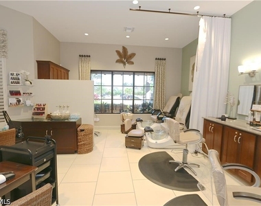 9440 Benvenuto Court - Photo Thumbnail 3
