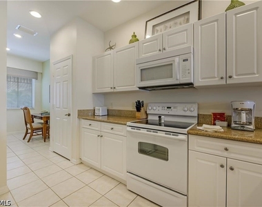 7940 Mahogany Run Lane - Photo Thumbnail 6