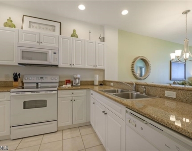 7940 Mahogany Run Lane - Photo Thumbnail 5