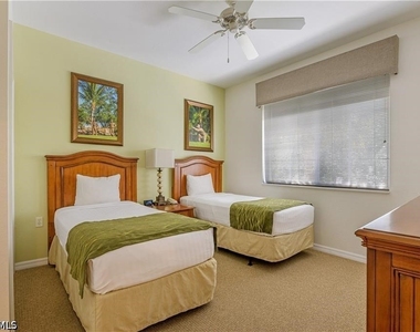 7940 Mahogany Run Lane - Photo Thumbnail 10