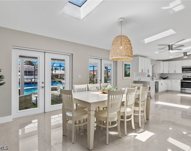 482 Tradewinds Avenue - Photo Thumbnail 7