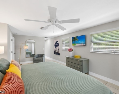 482 Tradewinds Avenue - Photo Thumbnail 14