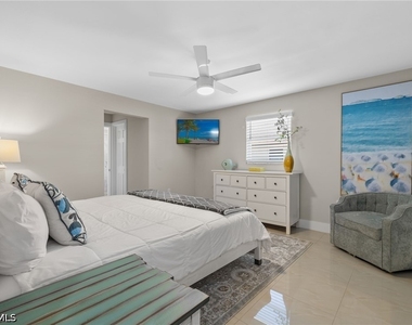 482 Tradewinds Avenue - Photo Thumbnail 18