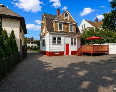 165 Claremont - Photo Thumbnail 19