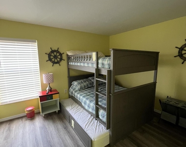 299 Chandler Street - Photo Thumbnail 12