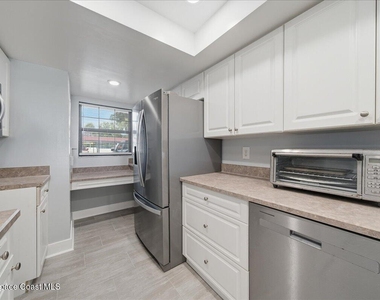 1025 Rockledge Drive - Photo Thumbnail 7