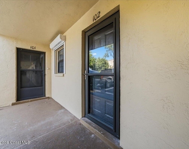 1025 Rockledge Drive - Photo Thumbnail 3
