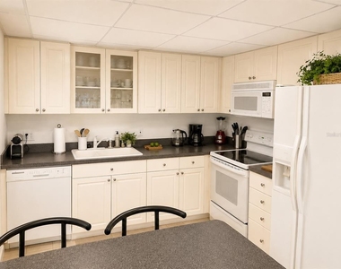 1621 Gulf Boulevard - Photo Thumbnail 11