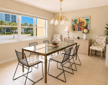 1621 Gulf Boulevard - Photo Thumbnail 9