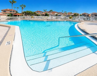 1621 Gulf Boulevard - Photo Thumbnail 2