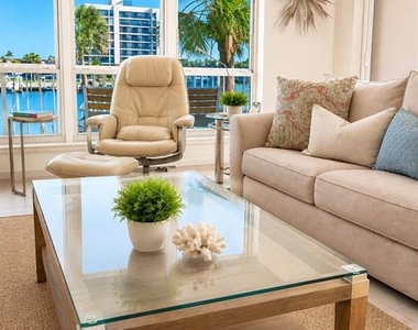1621 Gulf Boulevard - Photo Thumbnail 8