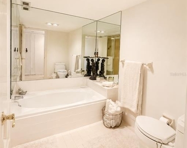 1621 Gulf Boulevard - Photo Thumbnail 16
