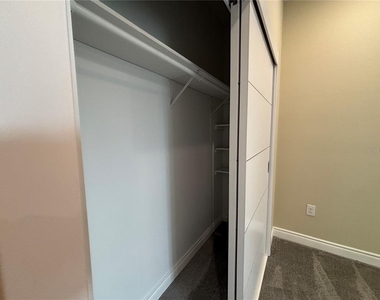 2045 Greenbriar Terrace - Photo Thumbnail 20