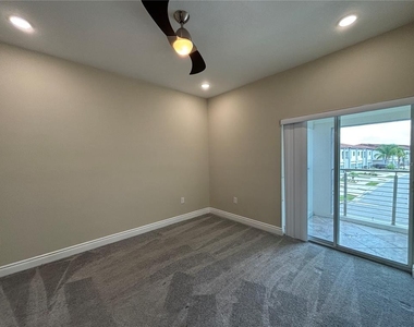 2045 Greenbriar Terrace - Photo Thumbnail 19