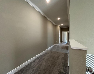 2045 Greenbriar Terrace - Photo Thumbnail 15