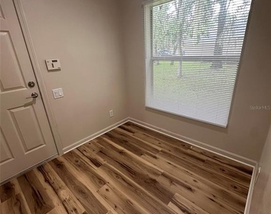 14757 Wake Robin Drive - Photo Thumbnail 18