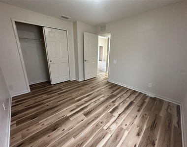 14757 Wake Robin Drive - Photo Thumbnail 12