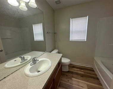 14757 Wake Robin Drive - Photo Thumbnail 13