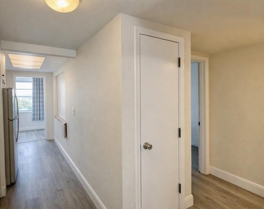 911 Washington Avenue - Photo Thumbnail 6