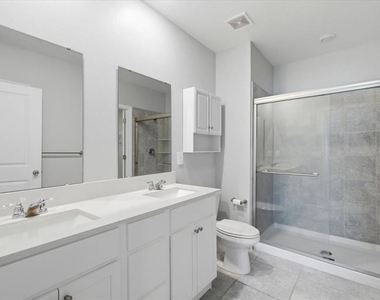 1033 Holden Way - Photo Thumbnail 21