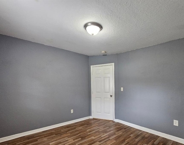 2431 Cannon Street - Photo Thumbnail 9