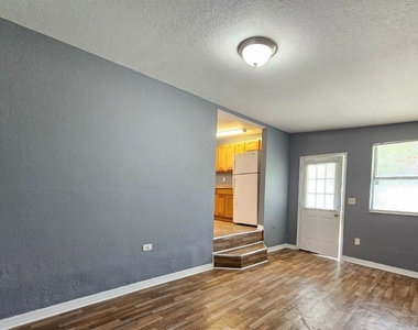 2431 Cannon Street - Photo Thumbnail 2