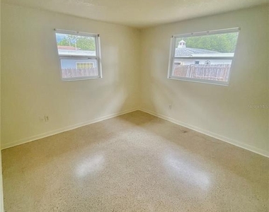 1390 Satsuma Street - Photo Thumbnail 14