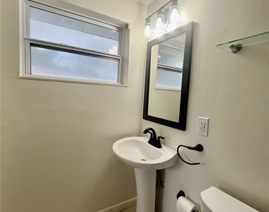 1390 Satsuma Street - Photo Thumbnail 11