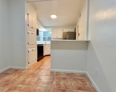 1390 Satsuma Street - Photo Thumbnail 5