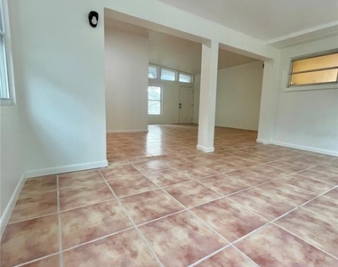 1390 Satsuma Street - Photo Thumbnail 6