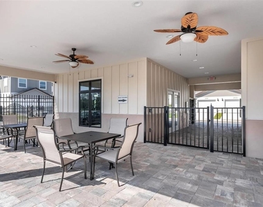 2101 Sebring Place - Photo Thumbnail 17