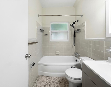 921 6th Avenue Nw - Photo Thumbnail 21