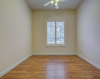 4 Dahoon Drive - Photo Thumbnail 5