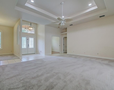 4 Dahoon Drive - Photo Thumbnail 2