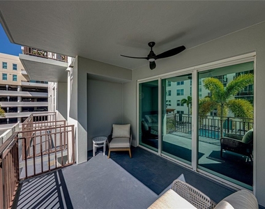 1227 E Madison Street - Photo Thumbnail 40