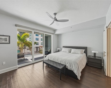 1227 E Madison Street - Photo Thumbnail 16