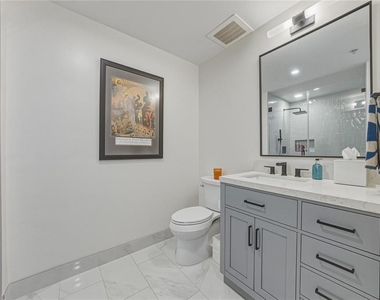 1227 E Madison Street - Photo Thumbnail 33