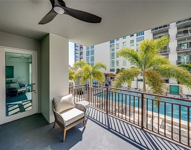1227 E Madison Street - Photo Thumbnail 37
