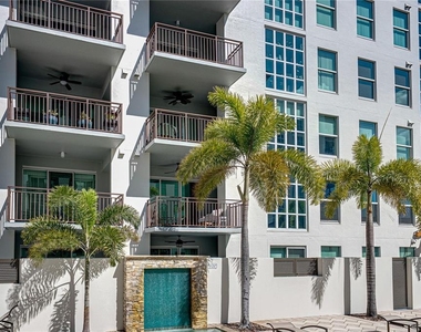 1227 E Madison Street - Photo Thumbnail 44